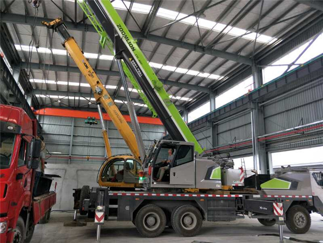 上海高空车出租需要注意哪些安全事项？