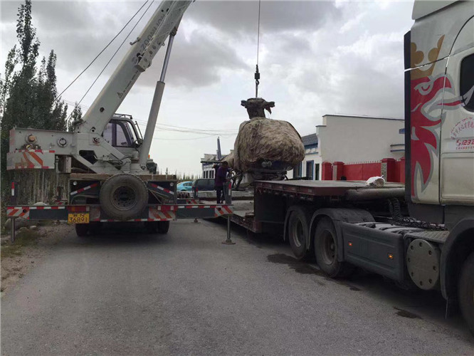 上海狭窄场地（如小区、车间）适合用哪种吊车？