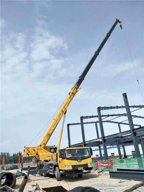 上海超高层建筑钢结构吊装案例
